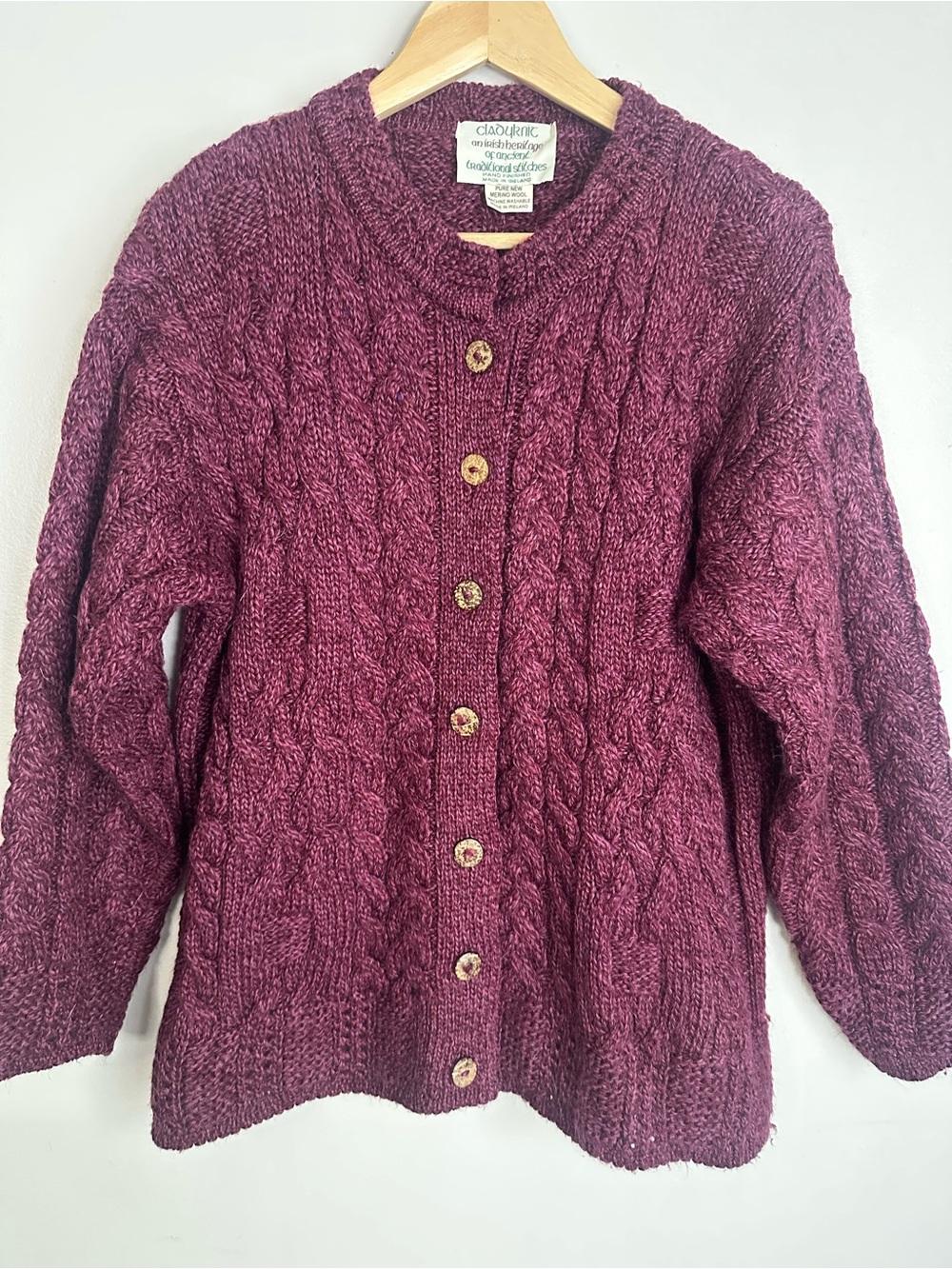 Vintage Cladyknit ☘️ Irish Pure New Wool Cable Knit Cardigan Sweater Berry Plum